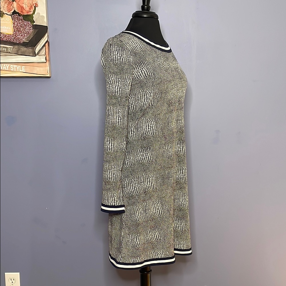 MICHAEL Michael Kors Blue & White Mottled Knit Knee-Length Dress Size Medium - Picture 4 of 10